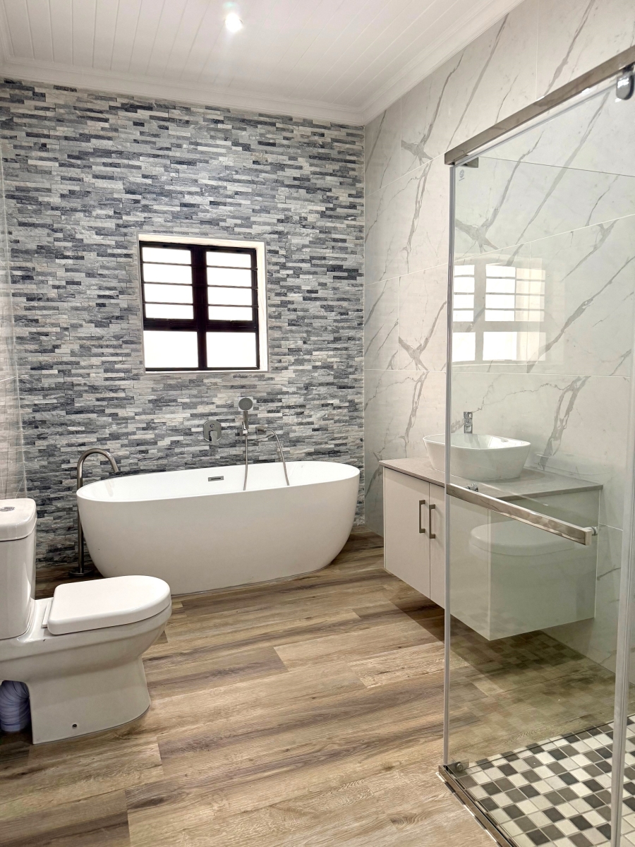 4 Bedroom Property for Sale in Tafelzicht Western Cape